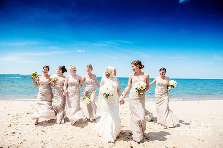 candid wedding photography at the beach