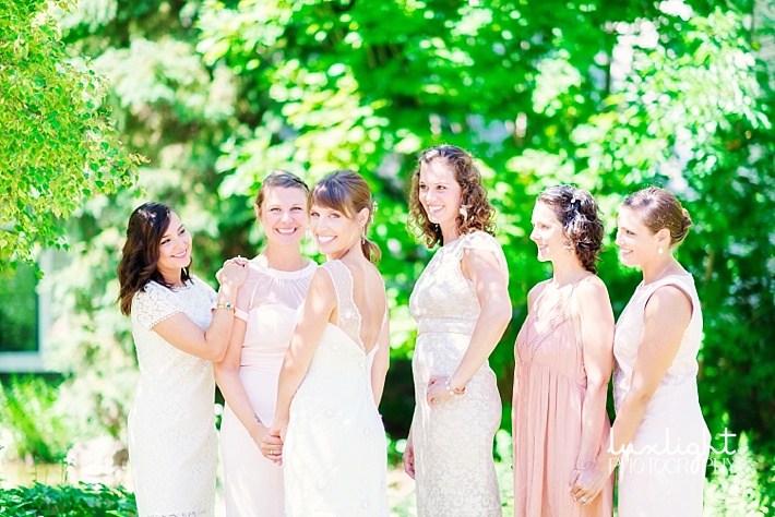 adorable bridesmaids photos
