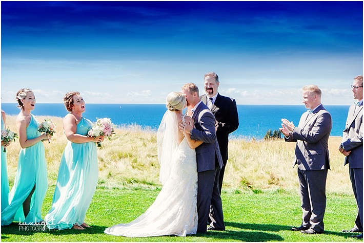 arcadia bluffs golf course wedding photographers