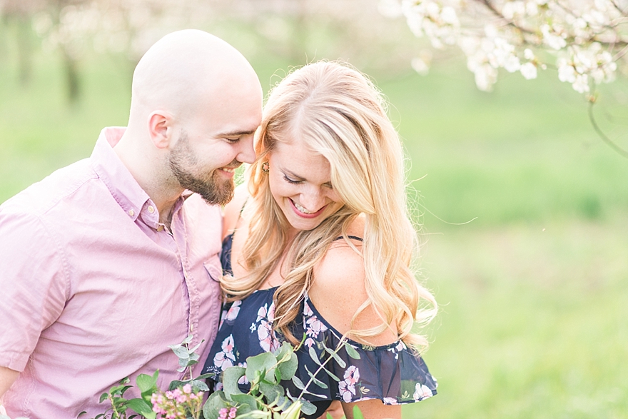 northern michigan engagement photographers, portraits, wedding pictures 