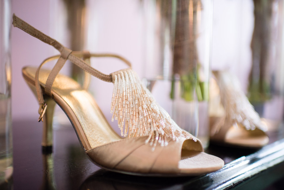 wedding-bride-shoes-lux-light-photography-02