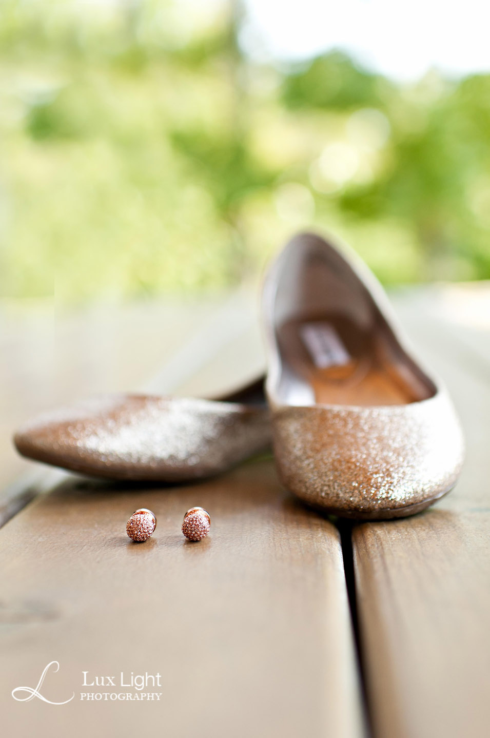 wedding-bride-shoes-lux-light-photography-11