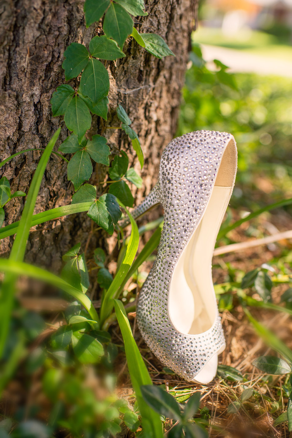 wedding-bride-shoes-lux-light-photography-22
