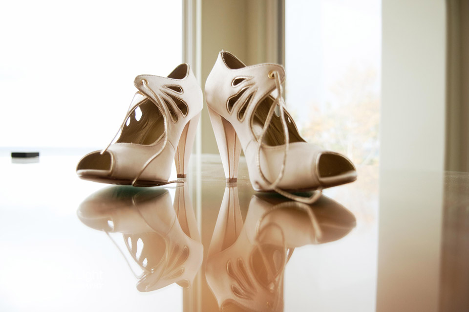 wedding-bride-shoes-lux-light-photography-37