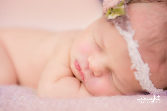 newborn picture idea for photography session