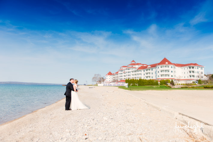 Beautiful beach wedding in Michigan 