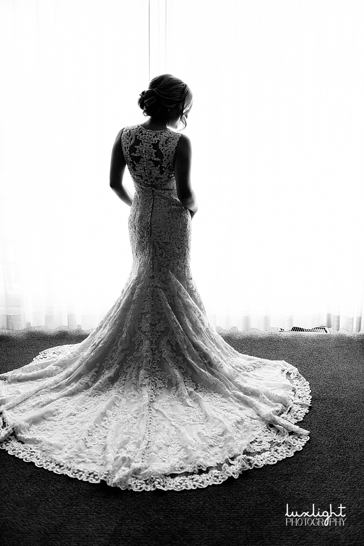 silhouette photography of bride