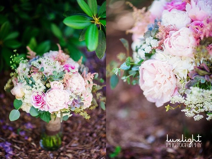 peony and succulent bouquet