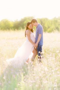 maternity photography in field