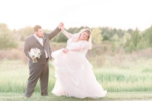 Shanahans Barn in Charlevoix Michigan Wedding Photography